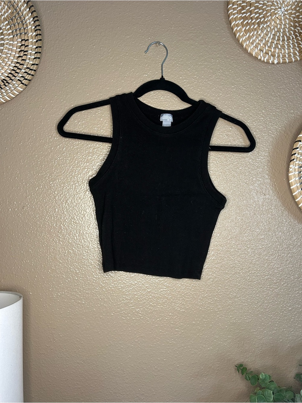 Tilly's Black Ribbed Crop Tank Top - Women's